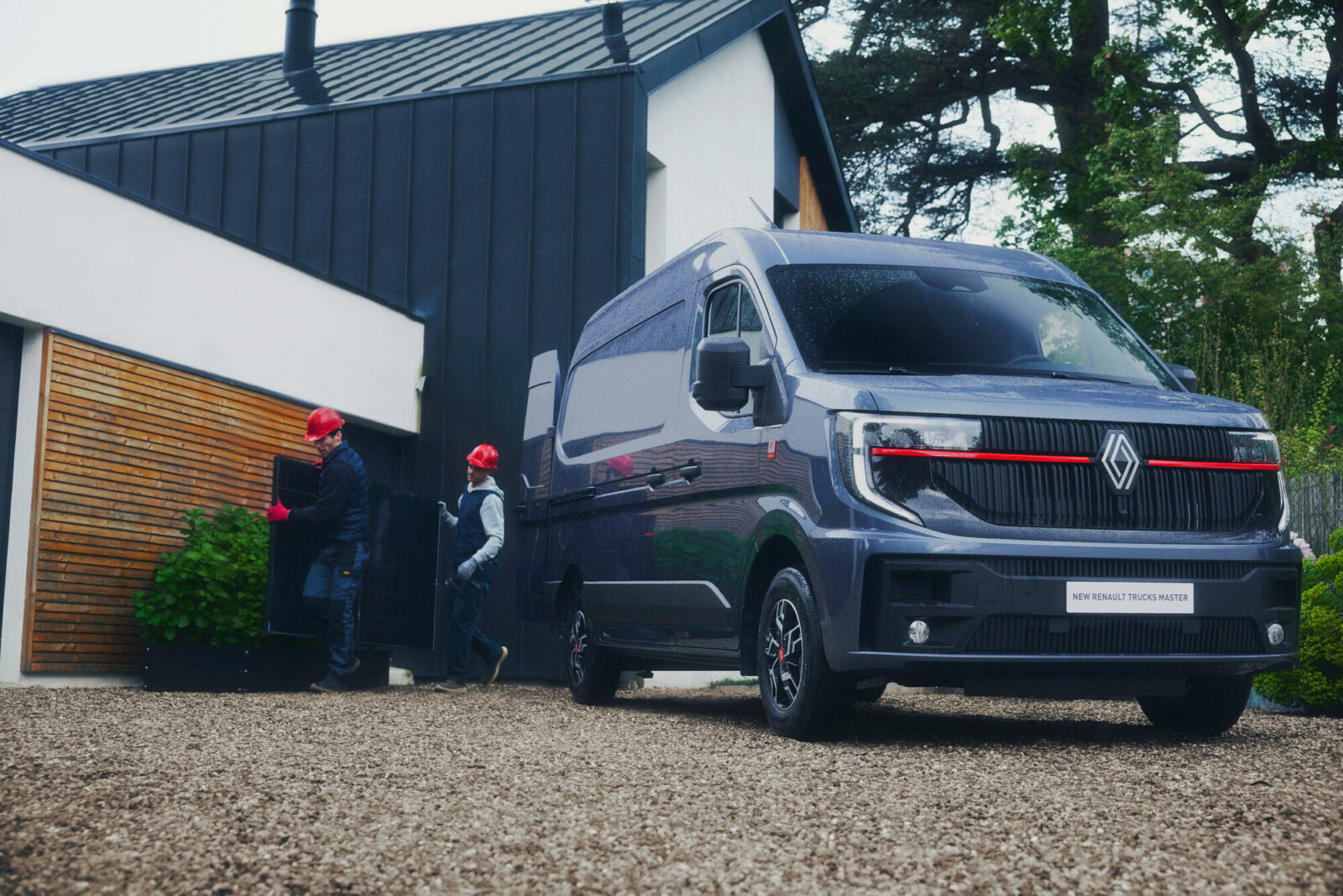 renault-trucks-master-red